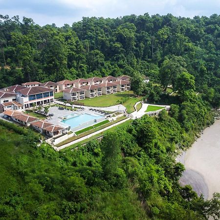 Regenta Resort & Spa By Riverside, Chitwan Exterior foto